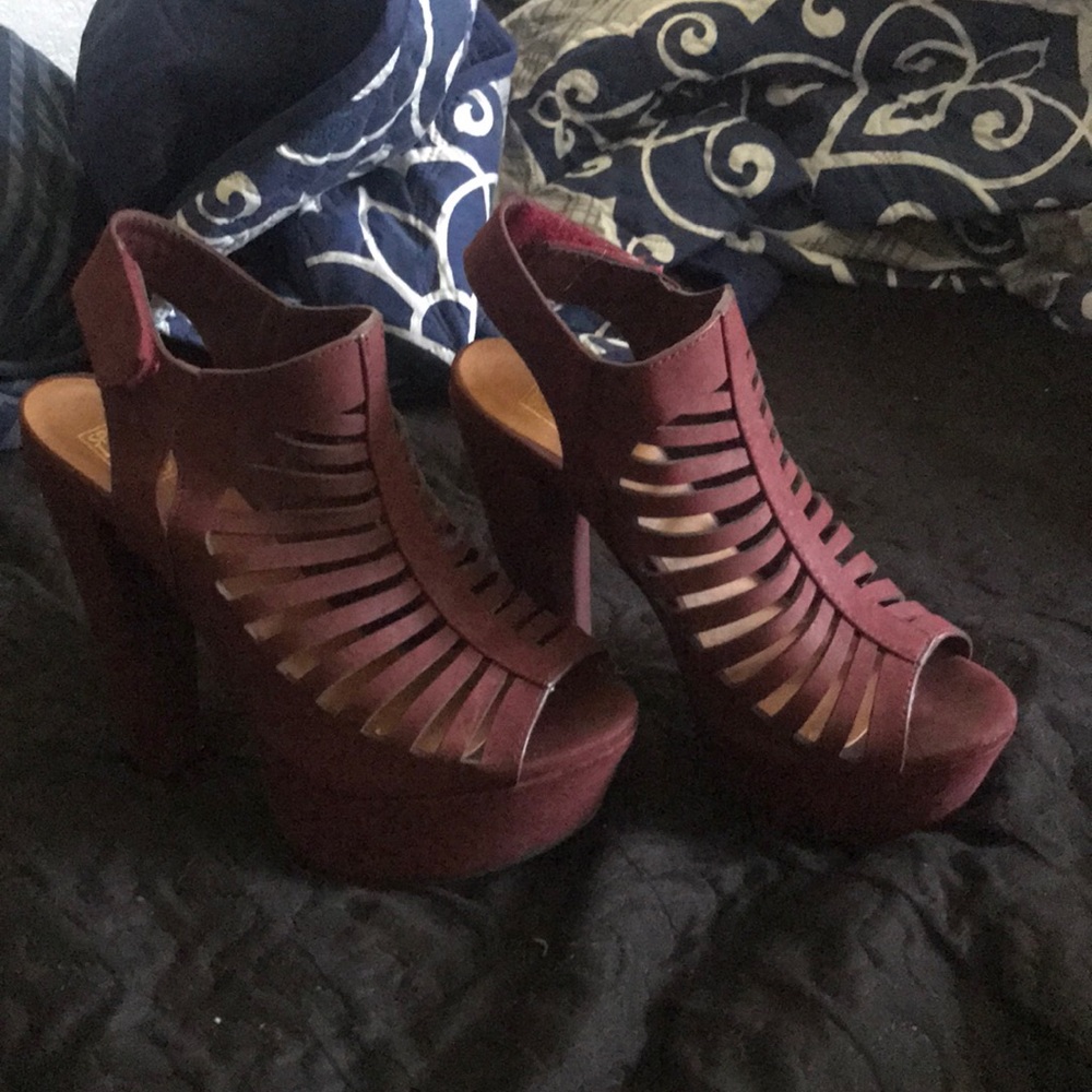 Burgundy heel